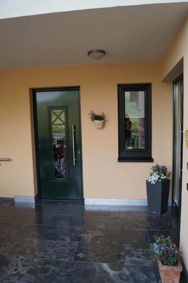Weingut Eduard Kroth Briedel Exterior foto