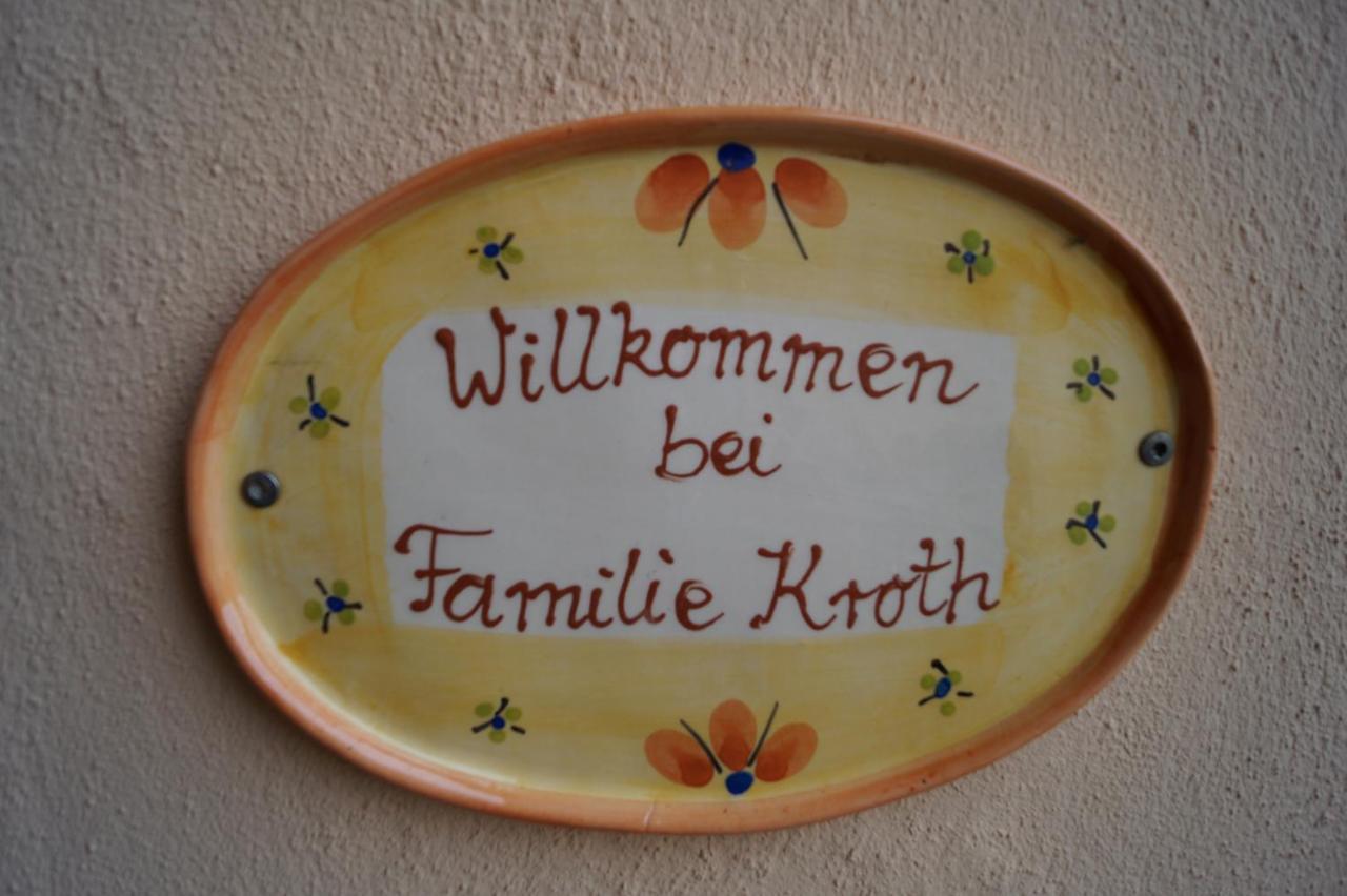 Weingut Eduard Kroth Briedel Exterior foto