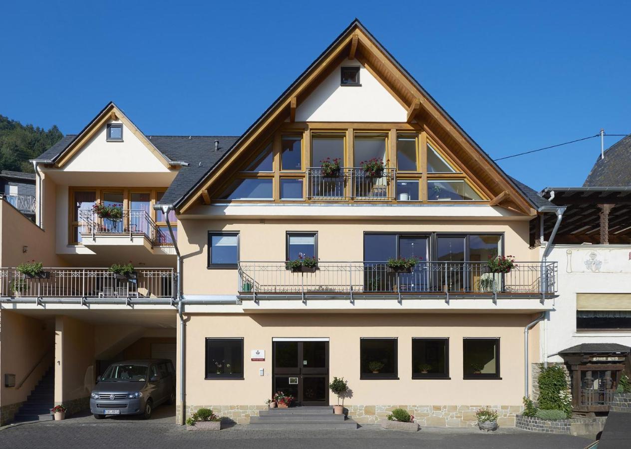 Weingut Eduard Kroth Briedel Exterior foto